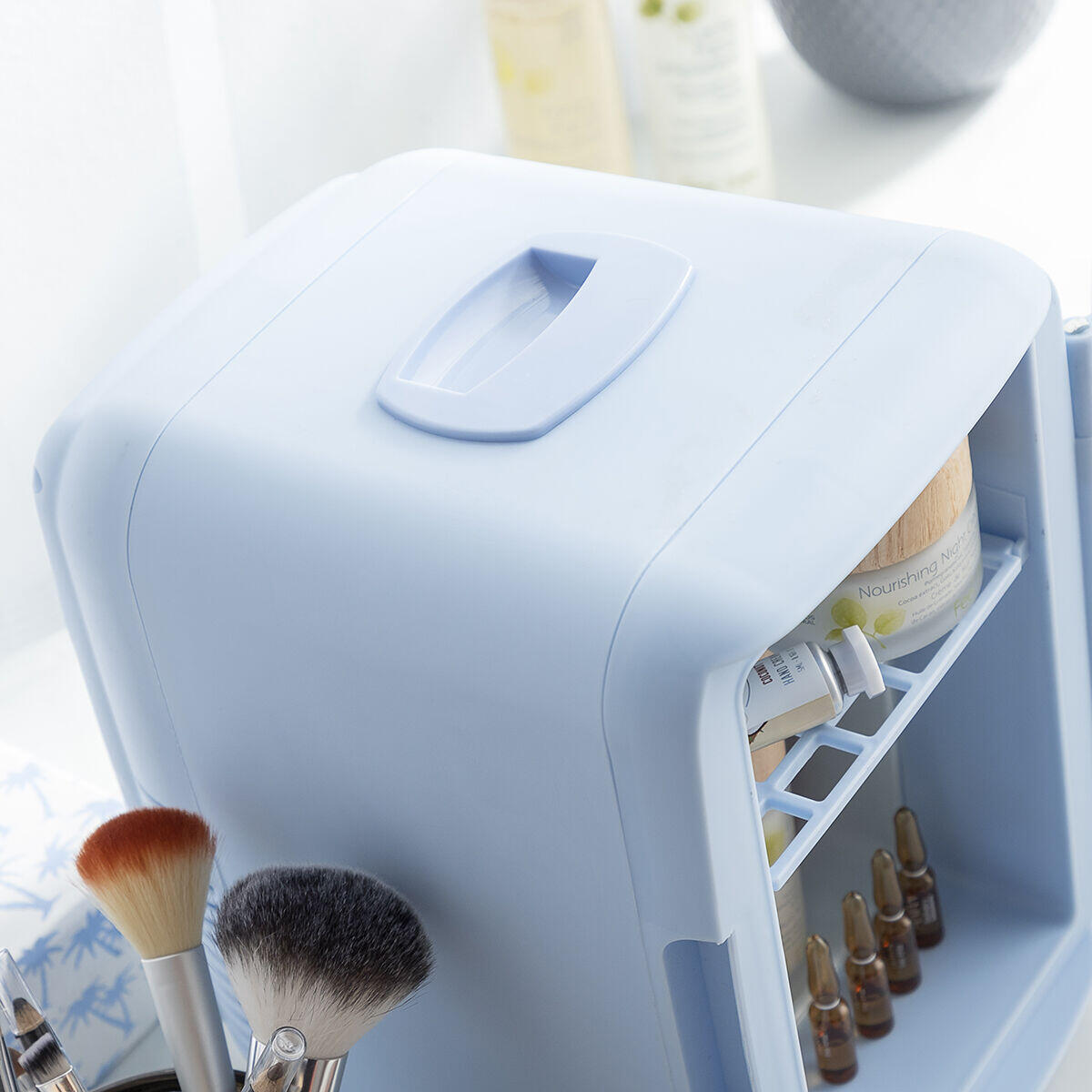 Mini Nevera para Cosméticos Frecos.
