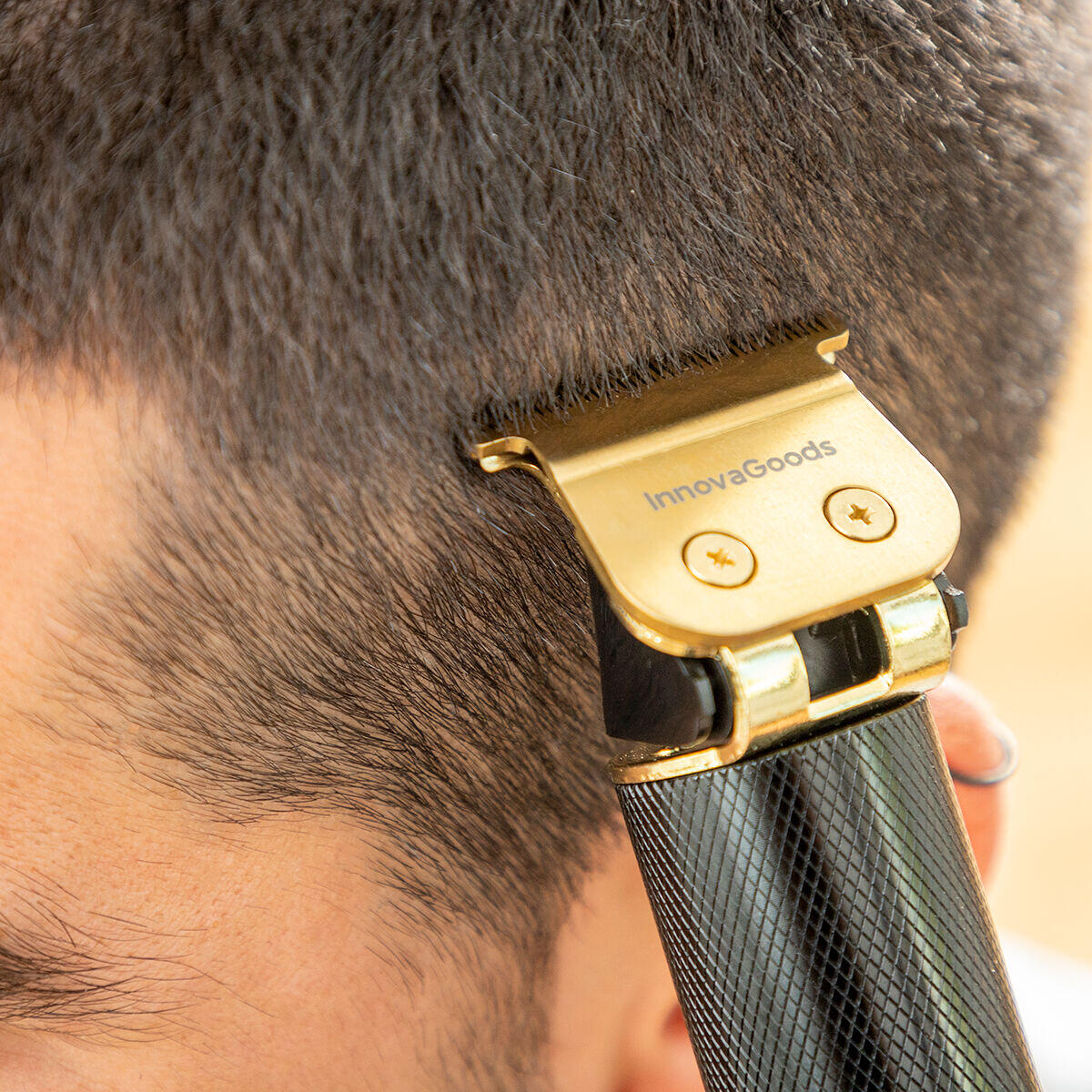 Cortapelos Profesional Recargable con Accesorios Triher
