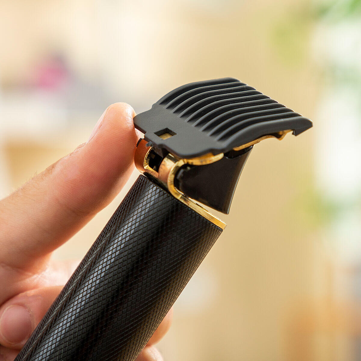 Cortapelos Profesional Recargable con Accesorios Triher
